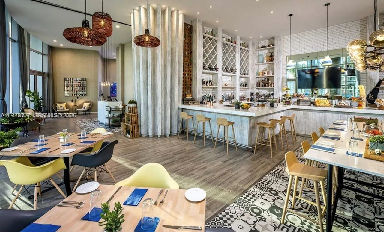 4111 S Ocean Dr 302, Hollywood, Florida 33019, Hollywood, Florida 33019, 1 Bedroom Bedrooms, ,1 BathroomBathrooms,Residential,For Sale,4111 S Ocean Dr 302, Hollywood, Florida 33019,A11978772