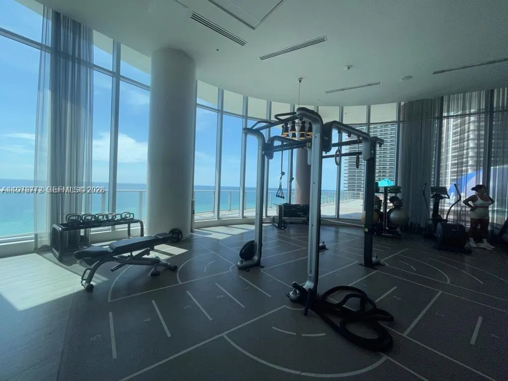 4111 S Ocean Dr 302, Hollywood, Florida 33019, Hollywood, Florida 33019, 1 Bedroom Bedrooms, ,1 BathroomBathrooms,Residential,For Sale,4111 S Ocean Dr 302, Hollywood, Florida 33019,A11978772
