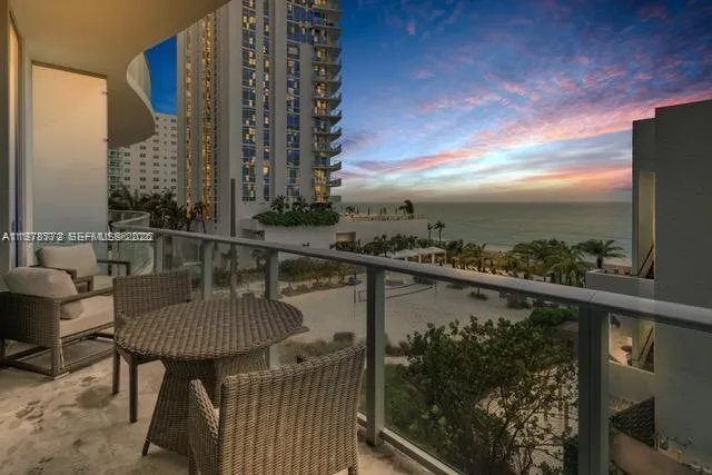 4111 S Ocean Dr 302, Hollywood, Florida 33019, Hollywood, Florida 33019, 1 Bedroom Bedrooms, ,1 BathroomBathrooms,Residential,For Sale,4111 S Ocean Dr 302, Hollywood, Florida 33019,A11978772