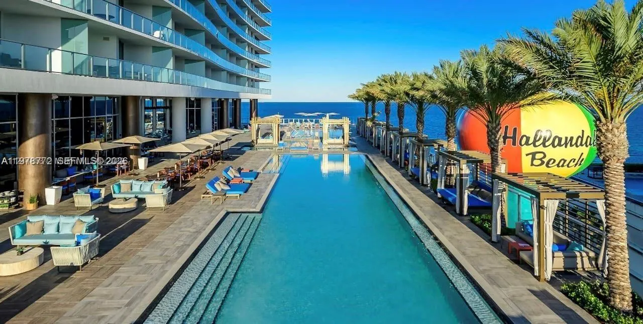 4111 S Ocean Dr 302, Hollywood, Florida 33019, Hollywood, Florida 33019, 1 Bedroom Bedrooms, ,1 BathroomBathrooms,Residential,For Sale,4111 S Ocean Dr 302, Hollywood, Florida 33019,A11978772