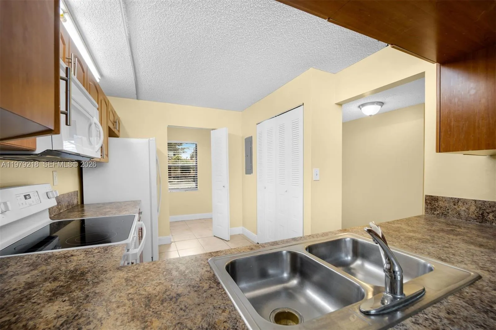 35 Cortez Way 1-43, Davie, Florida 33324, Davie, Florida 33324, 2 Bedrooms Bedrooms, ,2 BathroomsBathrooms,Residential Lease,For Rent,35 Cortez Way 1-43, Davie, Florida 33324,A11979218