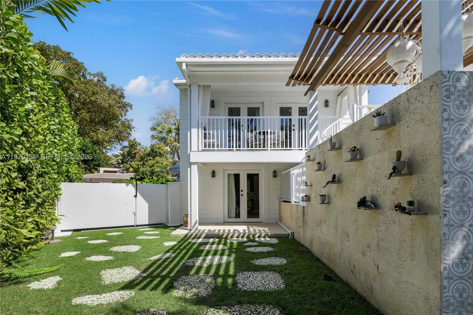 536 Jeronimo Dr, Coral Gables, Florida 33146, Coral Gables, Florida 33146, 3 Bedrooms Bedrooms, ,4 BathroomsBathrooms,Residential,For Sale,536 Jeronimo Dr, Coral Gables, Florida 33146,A11979139