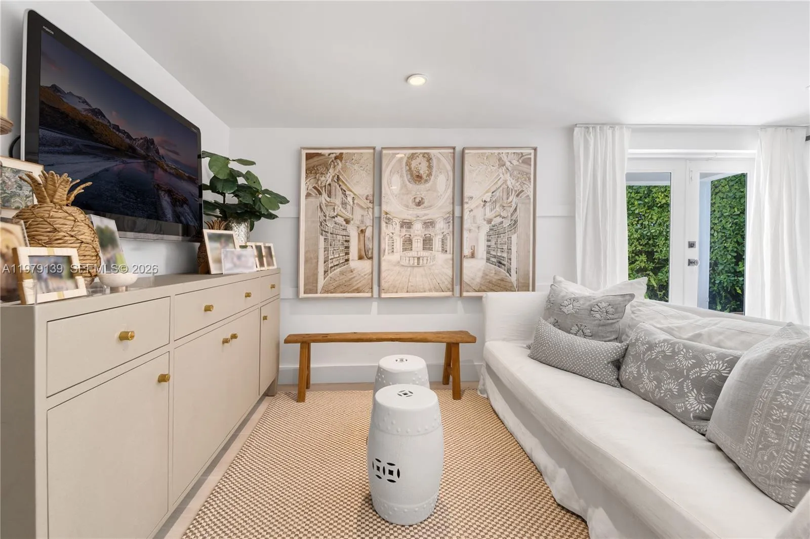 536 Jeronimo Dr, Coral Gables, Florida 33146, Coral Gables, Florida 33146, 3 Bedrooms Bedrooms, ,4 BathroomsBathrooms,Residential,For Sale,536 Jeronimo Dr, Coral Gables, Florida 33146,A11979139