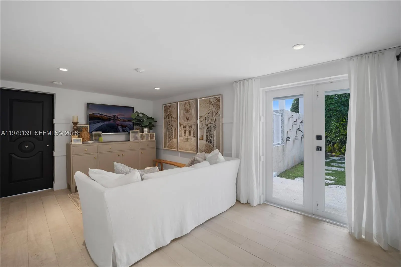 536 Jeronimo Dr, Coral Gables, Florida 33146, Coral Gables, Florida 33146, 3 Bedrooms Bedrooms, ,4 BathroomsBathrooms,Residential,For Sale,536 Jeronimo Dr, Coral Gables, Florida 33146,A11979139