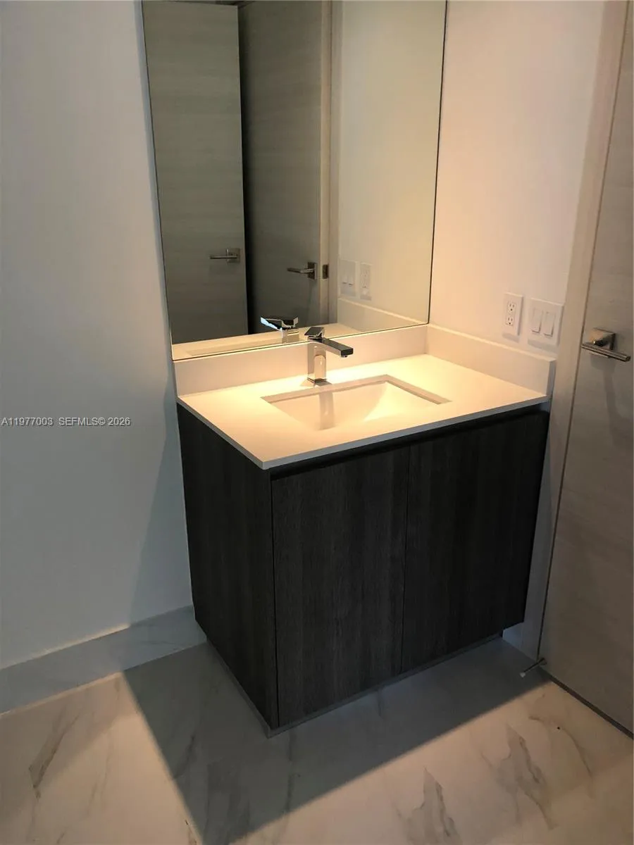 801 S Miami Ave 1705, Miami, Florida 33131, Miami, Florida 33131, 2 Bedrooms Bedrooms, ,2 BathroomsBathrooms,Residential Lease,For Rent,801 S Miami Ave 1705, Miami, Florida 33131,A11977003