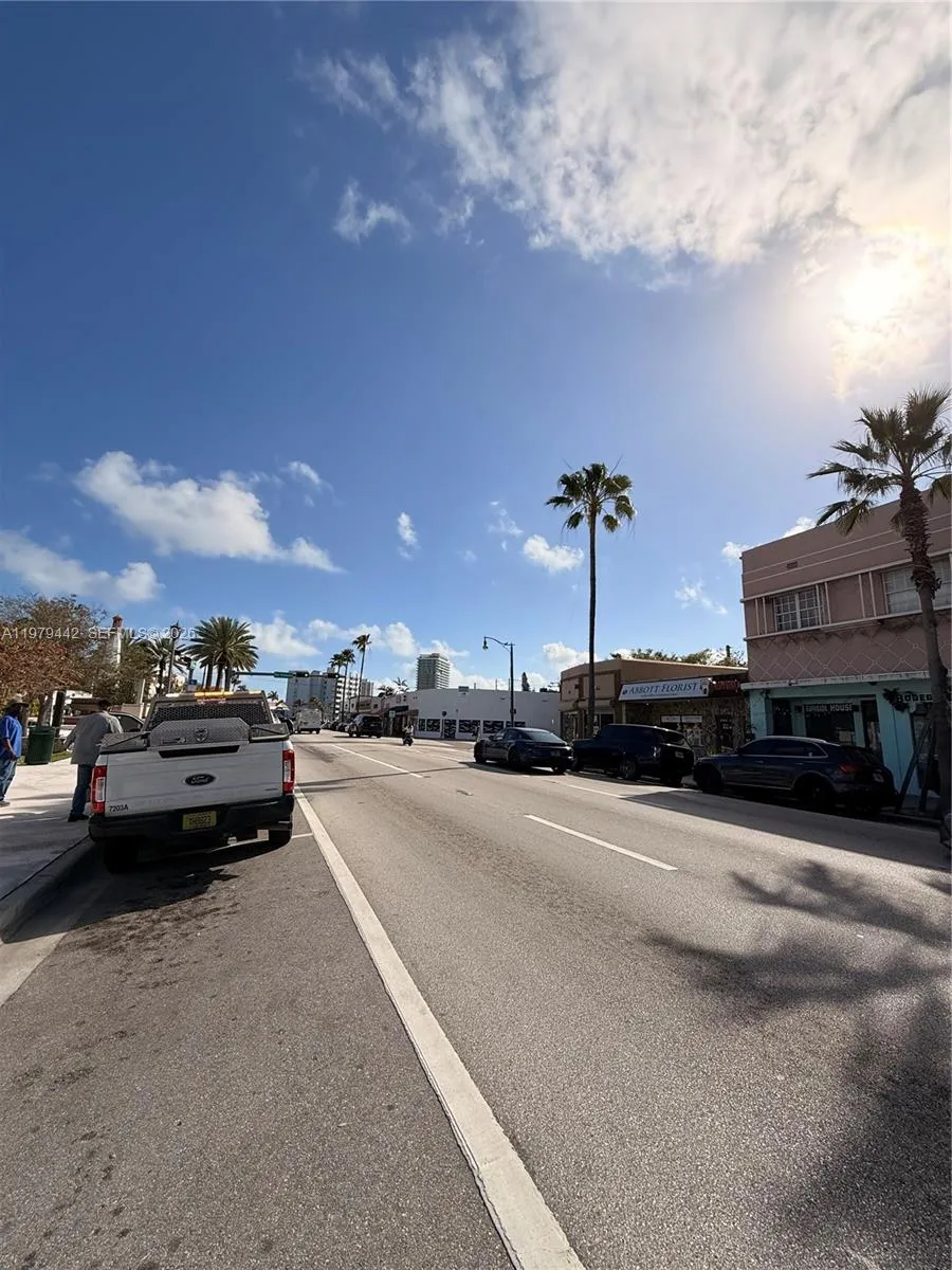 1018 71st St 1018-104, Miami Beach, Florida 33141, Miami Beach, Florida 33141, ,Commercial Lease,For Rent,1018 71st St 1018-104, Miami Beach, Florida 33141,A11979442