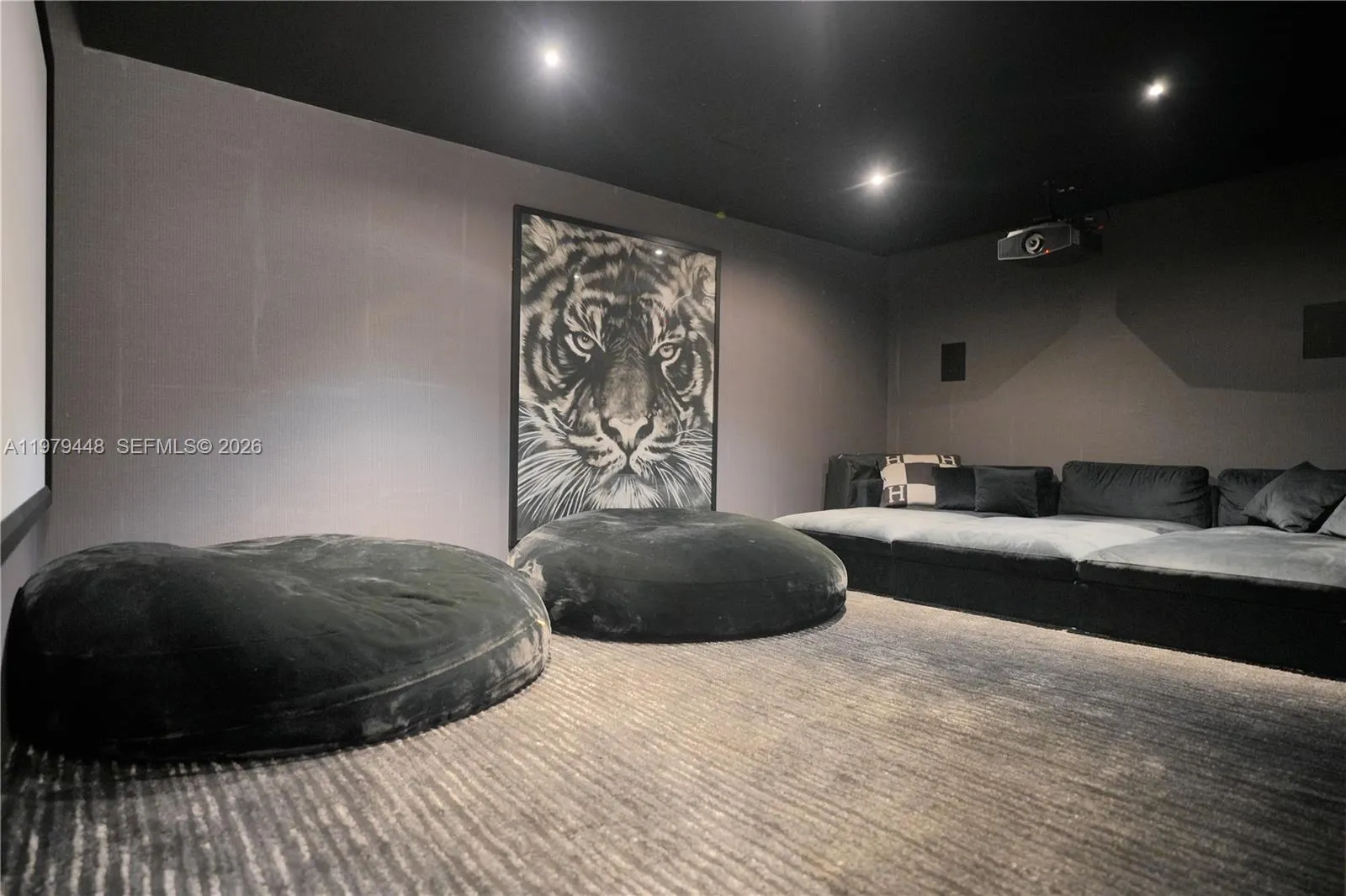5501 Pine Tree Dr, Miami Beach, Florida 33140, Miami Beach, Florida 33140, 5 Bedrooms Bedrooms, ,5 BathroomsBathrooms,Residential Lease,For Rent,5501 Pine Tree Dr, Miami Beach, Florida 33140,A11979448