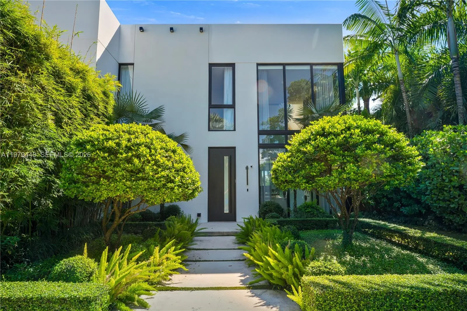 5501 Pine Tree Dr, Miami Beach, Florida 33140, Miami Beach, Florida 33140, 5 Bedrooms Bedrooms, ,5 BathroomsBathrooms,Residential Lease,For Rent,5501 Pine Tree Dr, Miami Beach, Florida 33140,A11979448