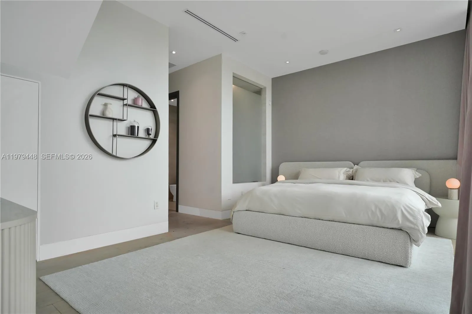 5501 Pine Tree Dr, Miami Beach, Florida 33140, Miami Beach, Florida 33140, 5 Bedrooms Bedrooms, ,5 BathroomsBathrooms,Residential Lease,For Rent,5501 Pine Tree Dr, Miami Beach, Florida 33140,A11979448