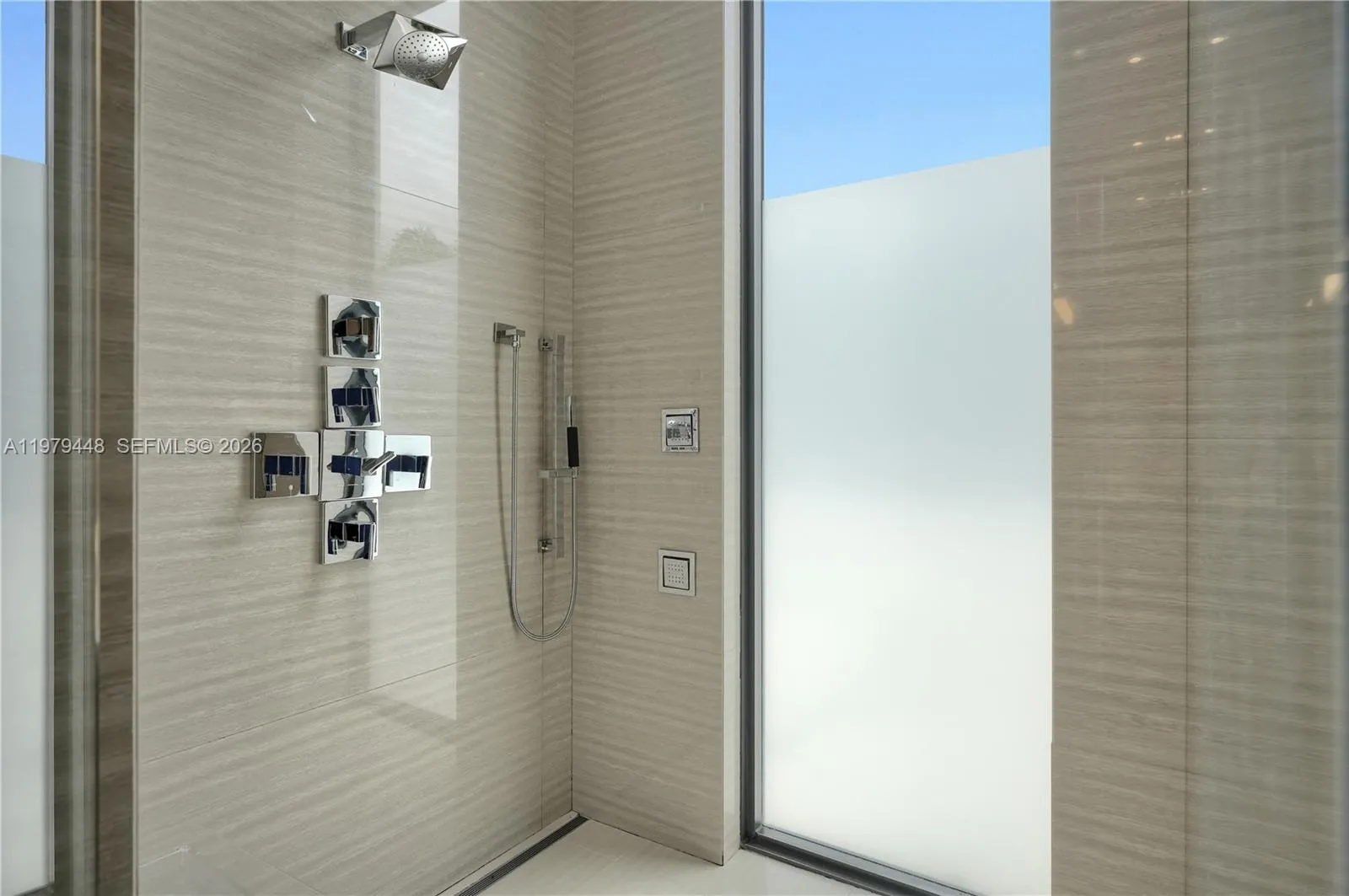 5501 Pine Tree Dr, Miami Beach, Florida 33140, Miami Beach, Florida 33140, 5 Bedrooms Bedrooms, ,5 BathroomsBathrooms,Residential Lease,For Rent,5501 Pine Tree Dr, Miami Beach, Florida 33140,A11979448
