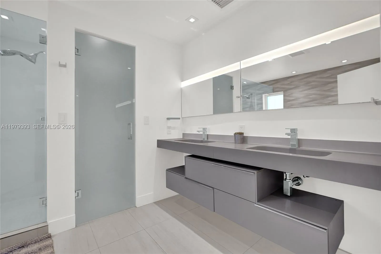 2301 Ne 196th St, Miami, Florida 33180, Miami, Florida 33180, 4 Bedrooms Bedrooms, ,3 BathroomsBathrooms,Residential,For Sale,2301 Ne 196th St, Miami, Florida 33180,A11979393