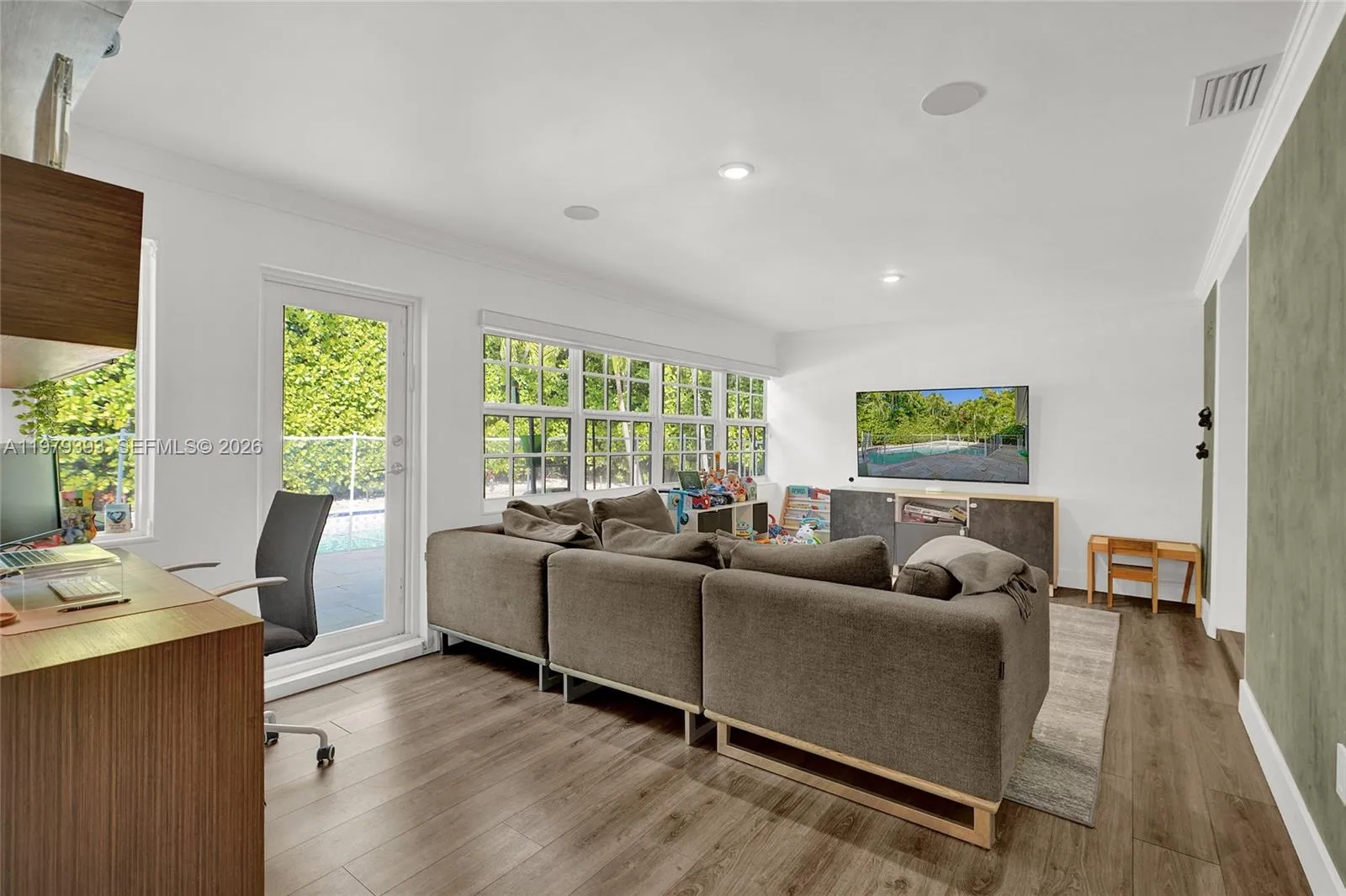 2301 Ne 196th St, Miami, Florida 33180, Miami, Florida 33180, 4 Bedrooms Bedrooms, ,3 BathroomsBathrooms,Residential,For Sale,2301 Ne 196th St, Miami, Florida 33180,A11979393