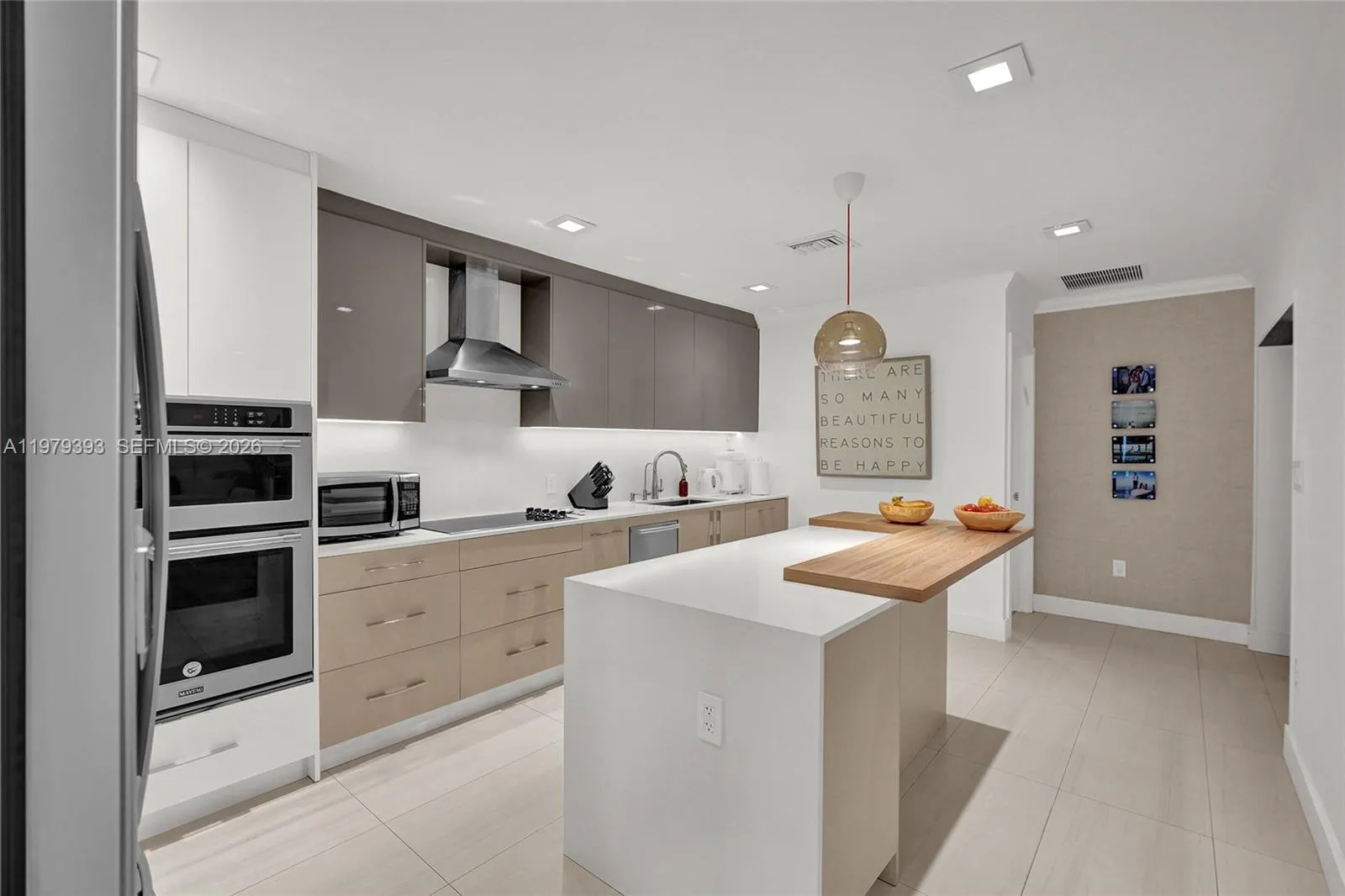 2301 Ne 196th St, Miami, Florida 33180, Miami, Florida 33180, 4 Bedrooms Bedrooms, ,3 BathroomsBathrooms,Residential,For Sale,2301 Ne 196th St, Miami, Florida 33180,A11979393