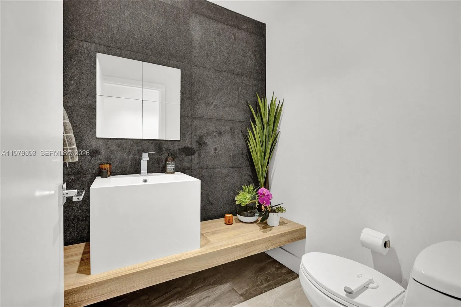 2301 Ne 196th St, Miami, Florida 33180, Miami, Florida 33180, 4 Bedrooms Bedrooms, ,3 BathroomsBathrooms,Residential,For Sale,2301 Ne 196th St, Miami, Florida 33180,A11979393