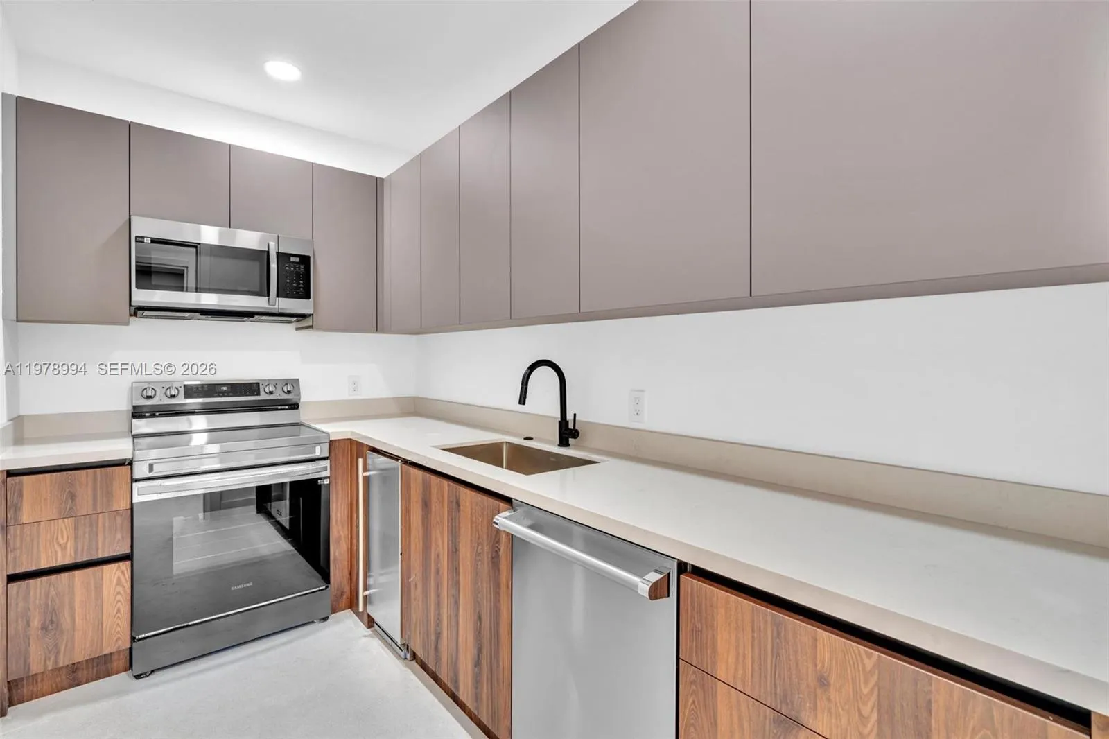 2311 Sw 108th Ter, Davie, Florida 33324, Davie, Florida 33324, 8 Bedrooms Bedrooms, ,8 BathroomsBathrooms,Residential Lease,For Rent,2311 Sw 108th Ter, Davie, Florida 33324,A11978994