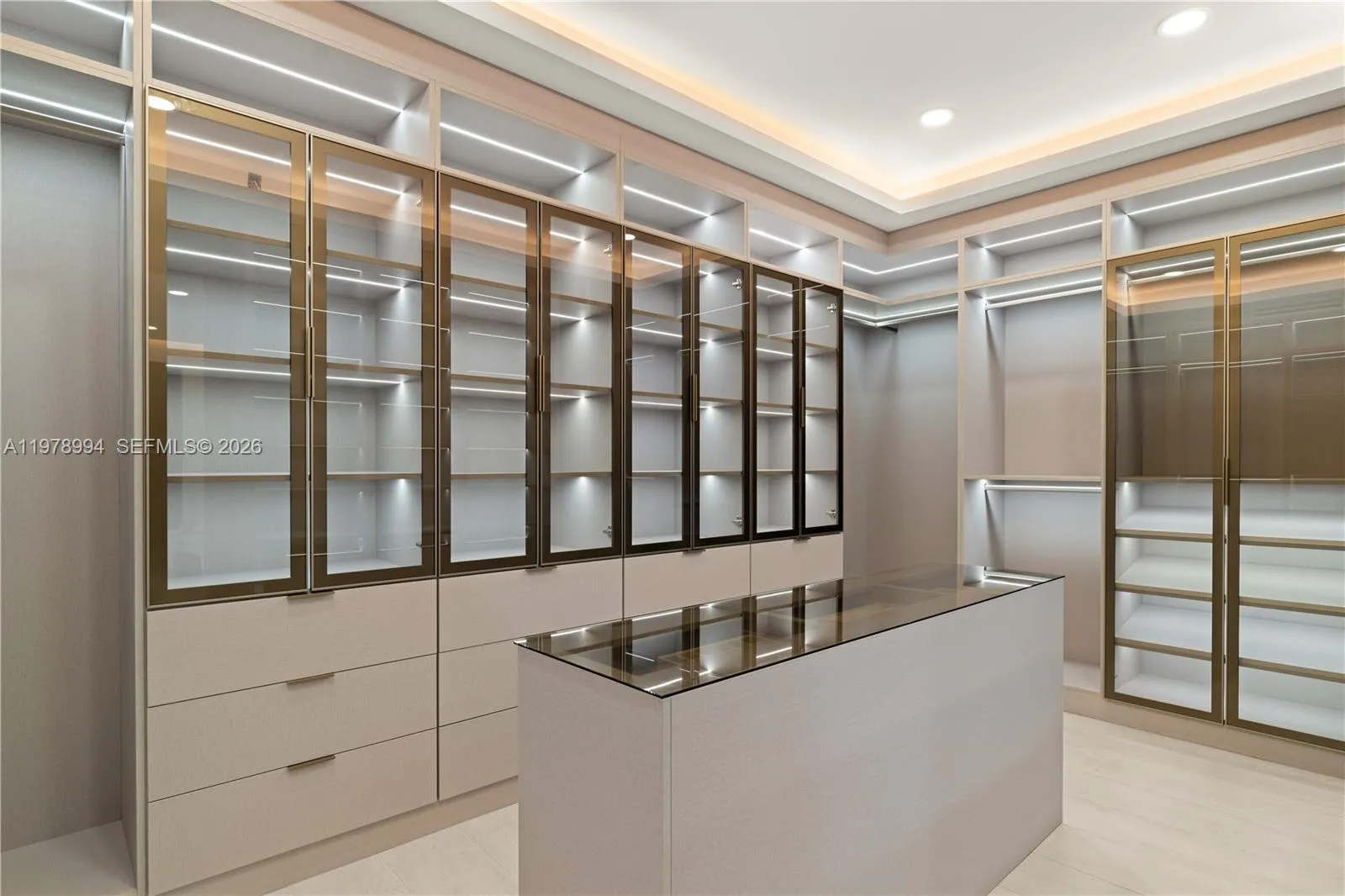 2311 Sw 108th Ter, Davie, Florida 33324, Davie, Florida 33324, 8 Bedrooms Bedrooms, ,8 BathroomsBathrooms,Residential Lease,For Rent,2311 Sw 108th Ter, Davie, Florida 33324,A11978994