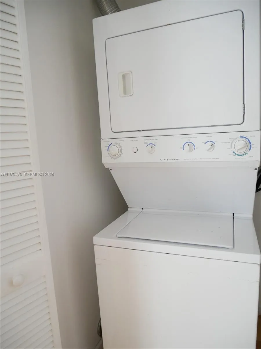 631 Euclid Ave 7, Miami Beach, Florida 33139, Miami Beach, Florida 33139, 1 Bedroom Bedrooms, ,1 BathroomBathrooms,Residential Lease,For Rent,631 Euclid Ave 7, Miami Beach, Florida 33139,A11979479