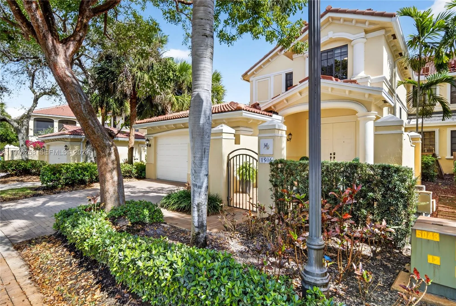 1506 Passion Vine Cir 23-3, Weston, Florida 33326, Weston, Florida 33326, 4 Bedrooms Bedrooms, ,2 BathroomsBathrooms,Residential,For Sale,1506 Passion Vine Cir 23-3, Weston, Florida 33326,A11978258