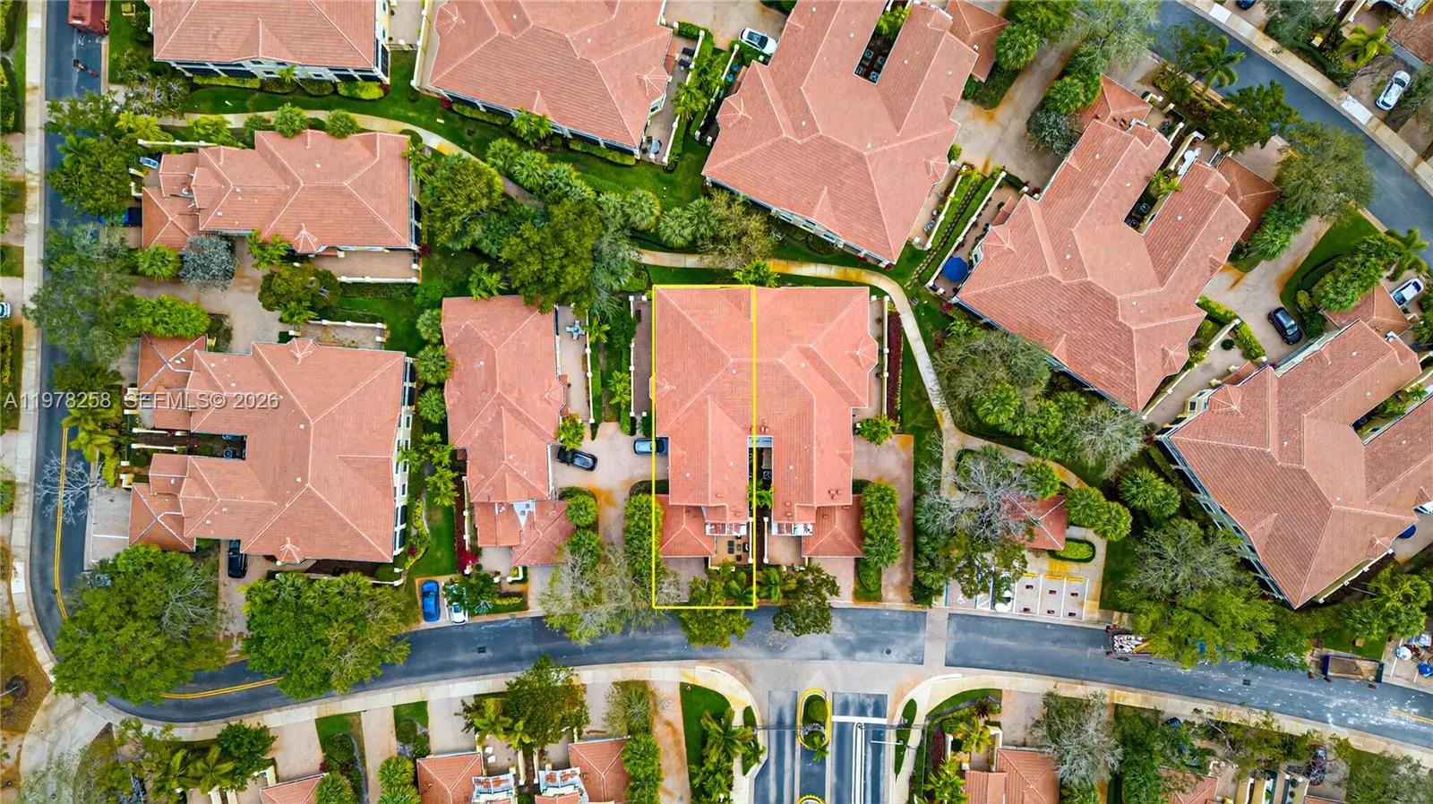 1506 Passion Vine Cir 23-3, Weston, Florida 33326, Weston, Florida 33326, 4 Bedrooms Bedrooms, ,2 BathroomsBathrooms,Residential,For Sale,1506 Passion Vine Cir 23-3, Weston, Florida 33326,A11978258