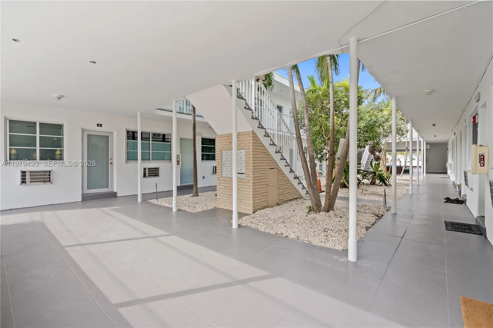 7950 Tatum Waterway Dr N8, Miami Beach, Florida 33, Miami Beach, Florida 33141, 1 Bedroom Bedrooms, ,1 BathroomBathrooms,Residential Lease,For Rent,7950 Tatum Waterway Dr N8, Miami Beach, Florida 33,A11979493