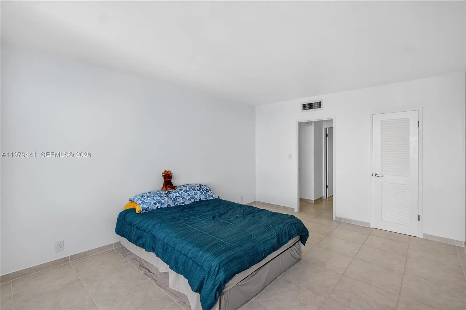 1000 West Ave 923, Miami Beach, Florida 33139, Miami Beach, Florida 33139, 1 Bedroom Bedrooms, ,1 BathroomBathrooms,Residential Lease,For Rent,1000 West Ave 923, Miami Beach, Florida 33139,A11979441