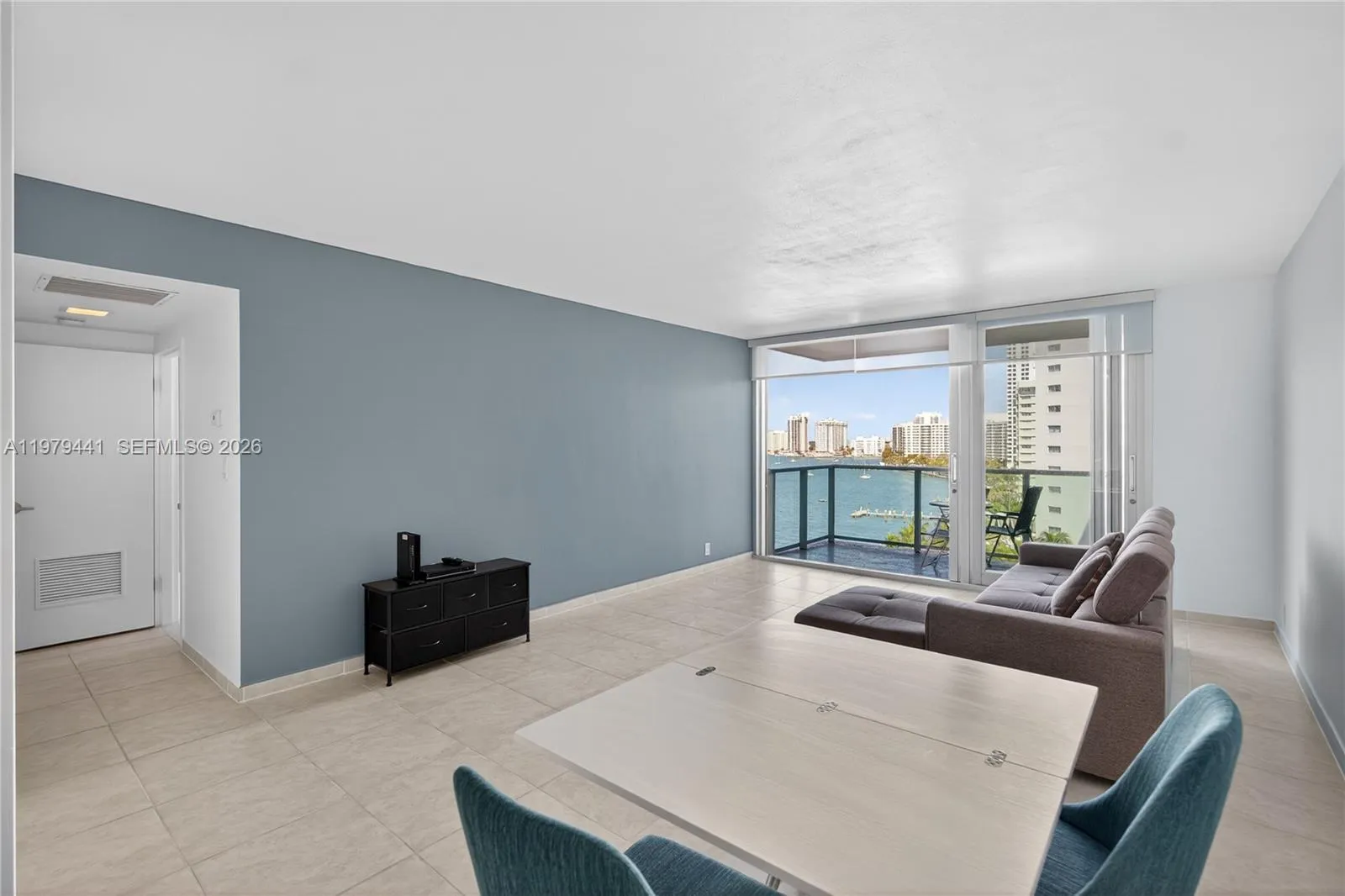 1000 West Ave 923, Miami Beach, Florida 33139, Miami Beach, Florida 33139, 1 Bedroom Bedrooms, ,1 BathroomBathrooms,Residential Lease,For Rent,1000 West Ave 923, Miami Beach, Florida 33139,A11979441