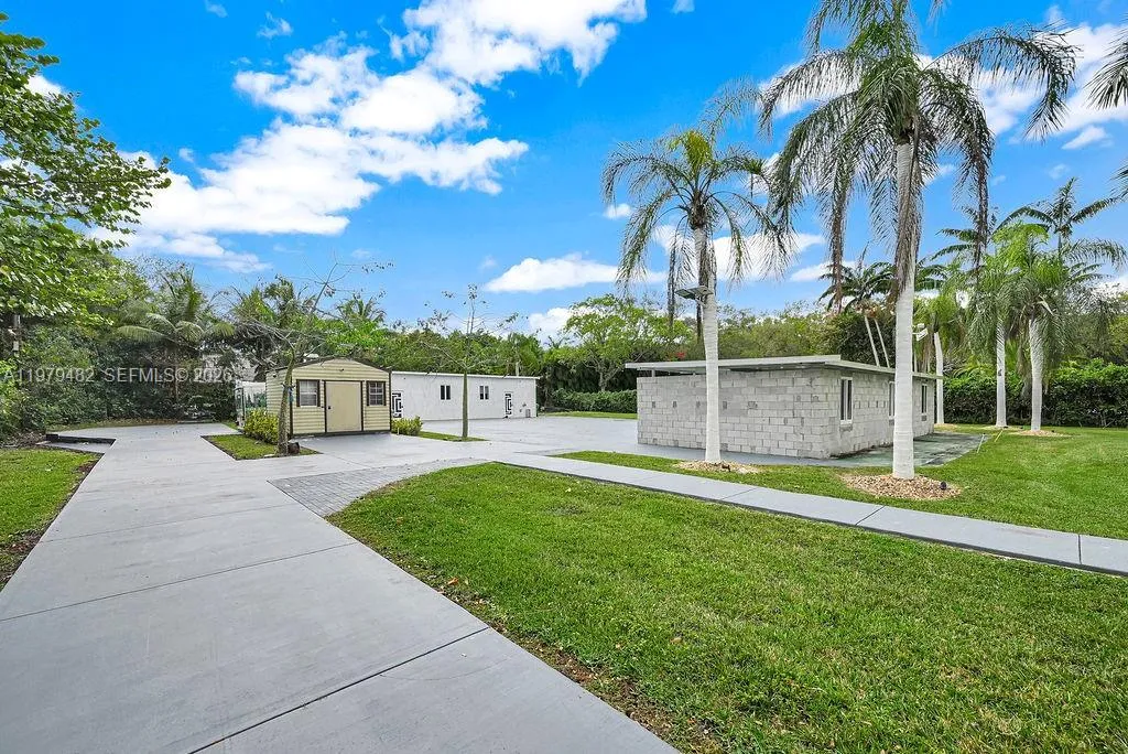 7830 Sw 120th St, Pinecrest, Florida 33156, Pinecrest, Florida 33156, 5 Bedrooms Bedrooms, ,4 BathroomsBathrooms,Residential Lease,For Rent,7830 Sw 120th St, Pinecrest, Florida 33156,A11979482