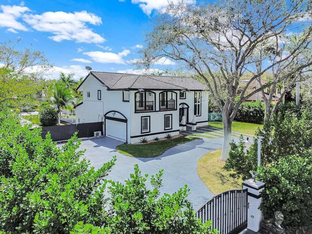 7830 Sw 120th St, Pinecrest, Florida 33156, Pinecrest, Florida 33156, 5 Bedrooms Bedrooms, ,4 BathroomsBathrooms,Residential Lease,For Rent,7830 Sw 120th St, Pinecrest, Florida 33156,A11979482