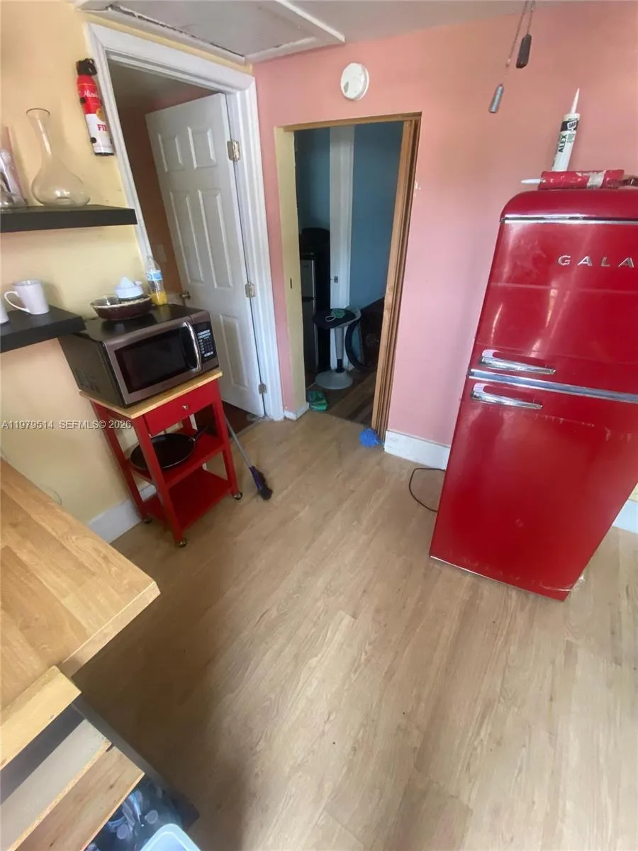 2239 Sheridan St, Hollywood, Florida 33020, Hollywood, Florida 33020, 2 Bedrooms Bedrooms, ,1 BathroomBathrooms,Residential,For Sale,2239 Sheridan St, Hollywood, Florida 33020,A11979514