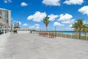 5601 Collins Ave 505, Miami Beach, Florida 33140, Miami Beach, Florida 33140, 2 Bedrooms Bedrooms, ,2 BathroomsBathrooms,Residential,For Sale,5601 Collins Ave 505, Miami Beach, Florida 33140,A11977899