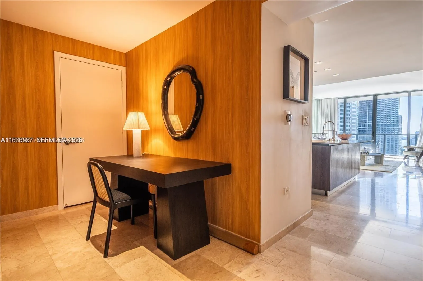 68 Se 6th St 1403, Miami, Florida 33131, Miami, Florida 33131, 3 Bedrooms Bedrooms, ,3 BathroomsBathrooms,Residential Lease,For Rent,68 Se 6th St 1403, Miami, Florida 33131,A11979527