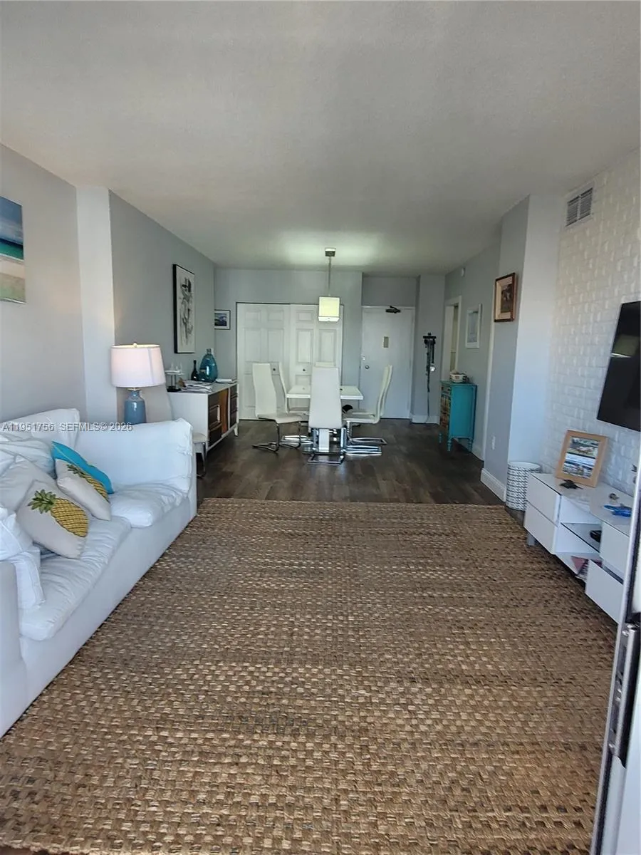 the living and dining area is very​​‌​​​​‌​​‌‌​‌‌​​​‌‌​‌​‌​‌​​​‌​​ spacious