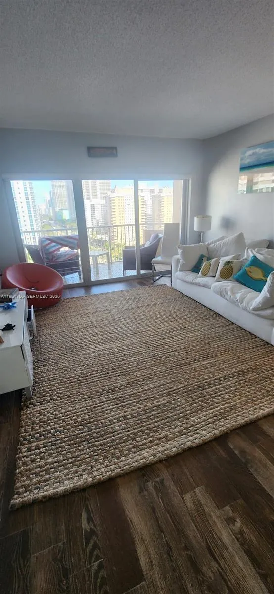 1985 S Ocean Dr 15m, Hallandale Beach, Florida 330, Hallandale Beach, Florida 33009, 1 Bedroom Bedrooms, ,1 BathroomBathrooms,Residential Lease,For Rent,1985 S Ocean Dr 15m, Hallandale Beach, Florida 330,A11951756