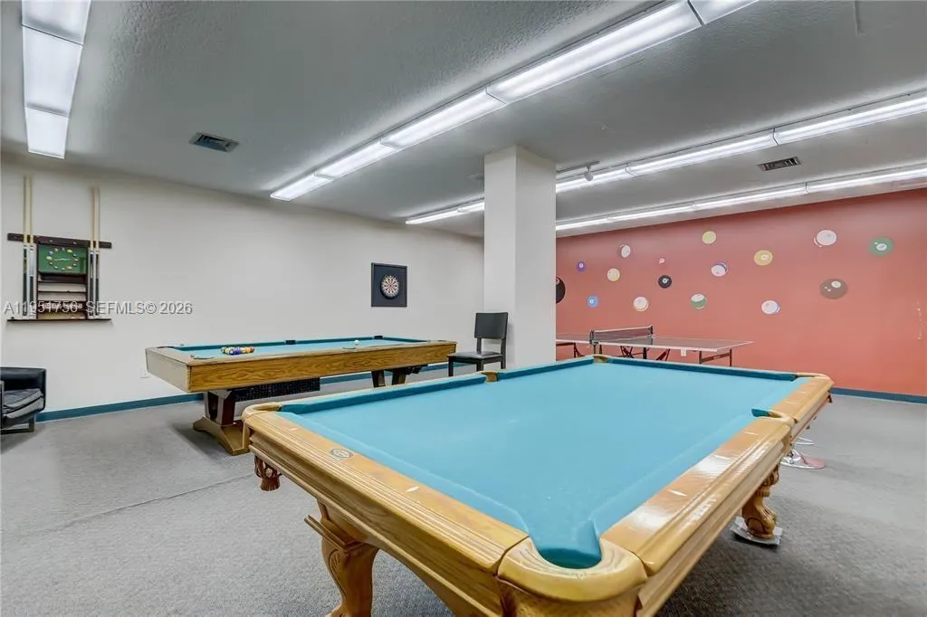 PING PONG BILLIARD IN ALL 4 BUILDINGS
