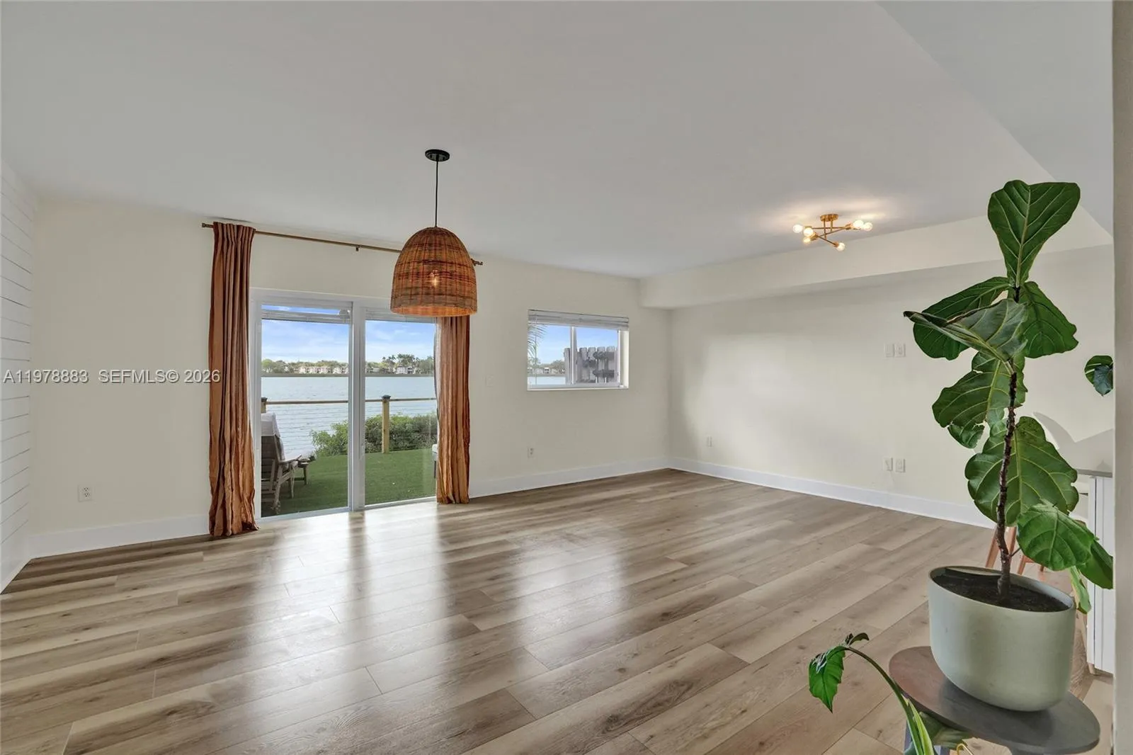 20822 San Simeon Way 103, Miami, Florida 33179, Miami, Florida 33179, 2 Bedrooms Bedrooms, ,2 BathroomsBathrooms,Residential Lease,For Rent,20822 San Simeon Way 103, Miami, Florida 33179,A11978883