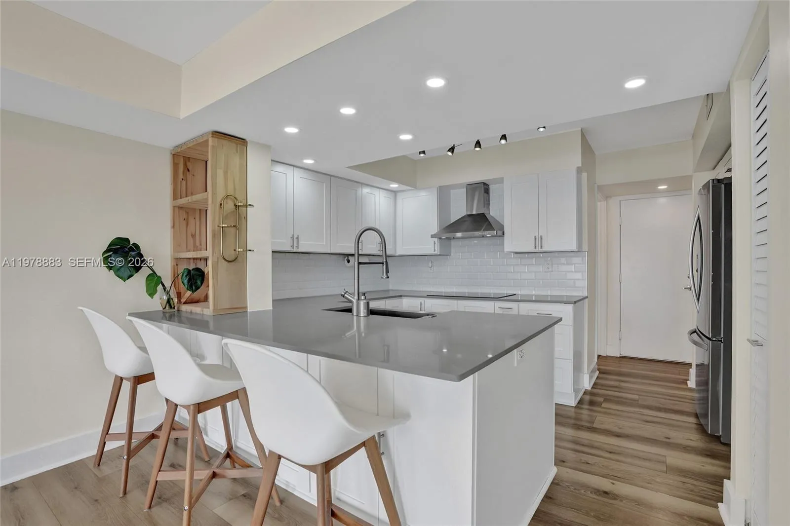 20822 San Simeon Way 103, Miami, Florida 33179, Miami, Florida 33179, 2 Bedrooms Bedrooms, ,2 BathroomsBathrooms,Residential Lease,For Rent,20822 San Simeon Way 103, Miami, Florida 33179,A11978883