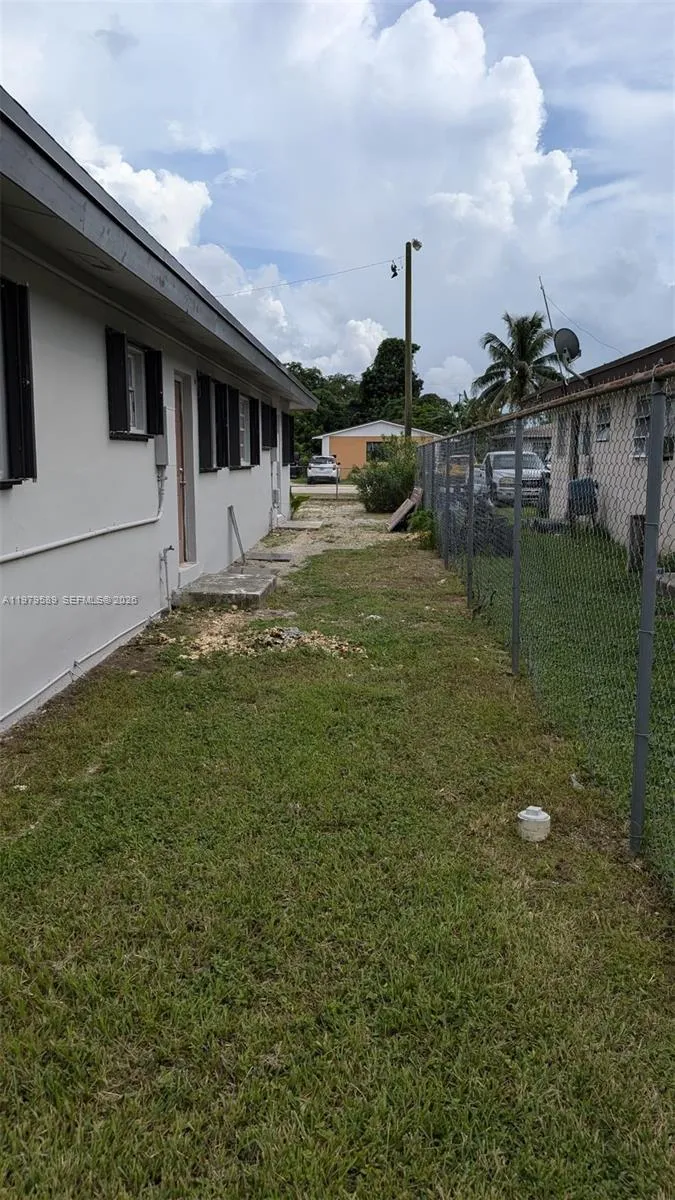 1011 Nw 9th St A, Homestead, Florida 33030, Homestead, Florida 33030, 2 Bedrooms Bedrooms, ,1 BathroomBathrooms,Residential Lease,For Rent,1011 Nw 9th St A, Homestead, Florida 33030,A11979589