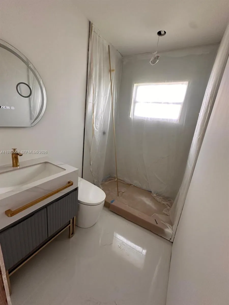 1011 Nw 9th St A, Homestead, Florida 33030, Homestead, Florida 33030, 2 Bedrooms Bedrooms, ,1 BathroomBathrooms,Residential Lease,For Rent,1011 Nw 9th St A, Homestead, Florida 33030,A11979589