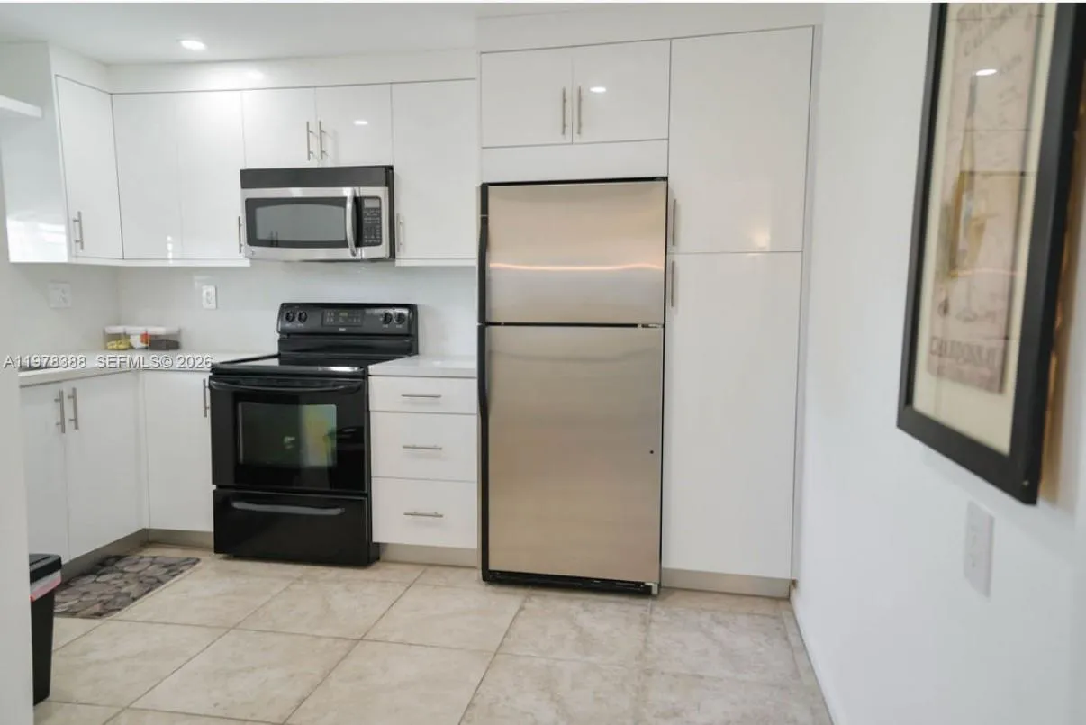 8901 S Hollybrook Blvd 206, Pembroke Pines, Florid, Pembroke Pines, Florida 33025, 1 Bedroom Bedrooms, ,1 BathroomBathrooms,Residential Lease,For Rent,8901 S Hollybrook Blvd 206, Pembroke Pines, Florid,A11978388