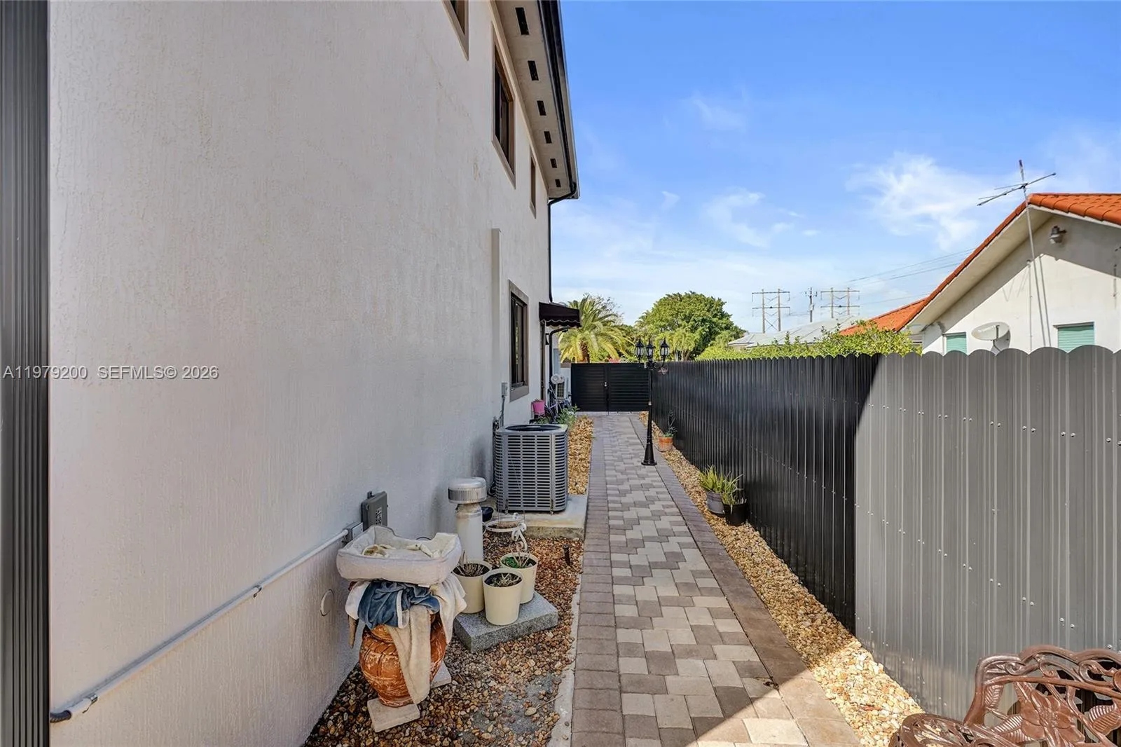 13676 Sw 33rd Ter, Miami, Florida 33175, Miami, Florida 33175, 5 Bedrooms Bedrooms, ,4 BathroomsBathrooms,Residential,For Sale,13676 Sw 33rd Ter, Miami, Florida 33175,A11979200