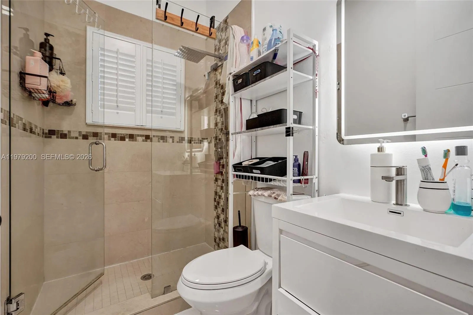 13676 Sw 33rd Ter, Miami, Florida 33175, Miami, Florida 33175, 5 Bedrooms Bedrooms, ,4 BathroomsBathrooms,Residential,For Sale,13676 Sw 33rd Ter, Miami, Florida 33175,A11979200