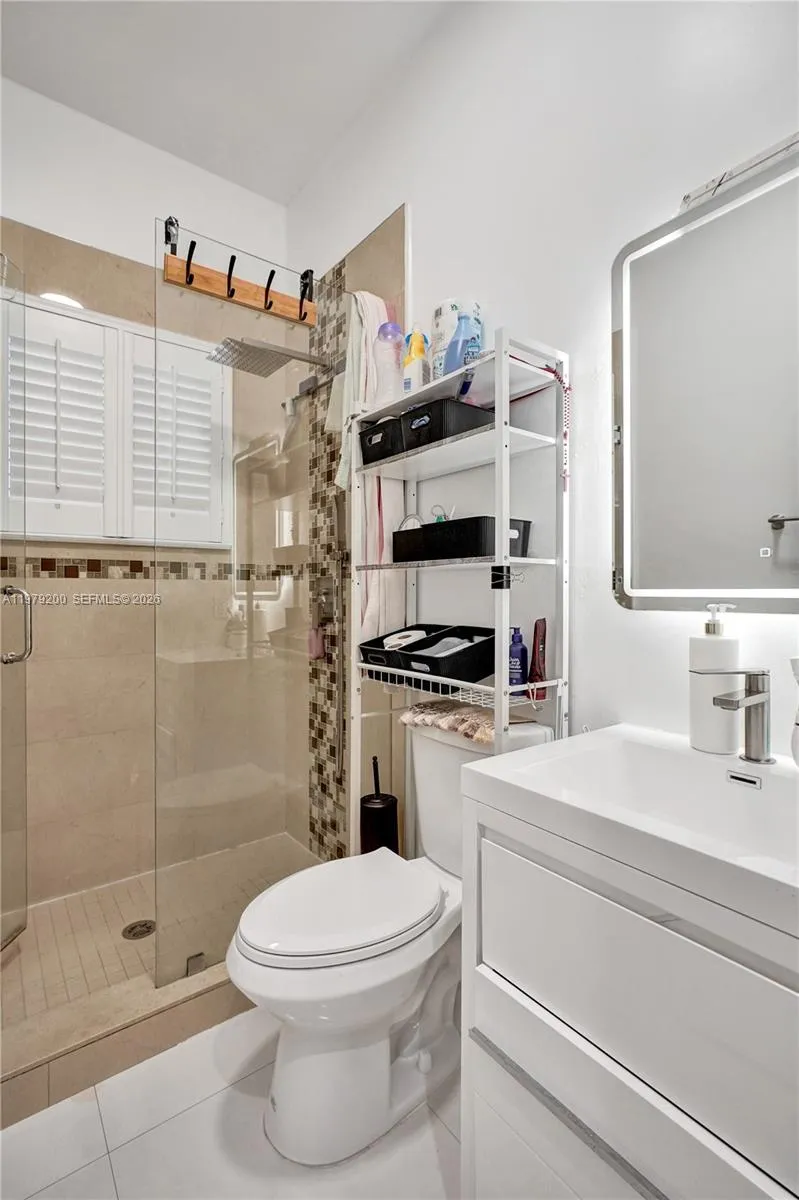 13676 Sw 33rd Ter, Miami, Florida 33175, Miami, Florida 33175, 5 Bedrooms Bedrooms, ,4 BathroomsBathrooms,Residential,For Sale,13676 Sw 33rd Ter, Miami, Florida 33175,A11979200