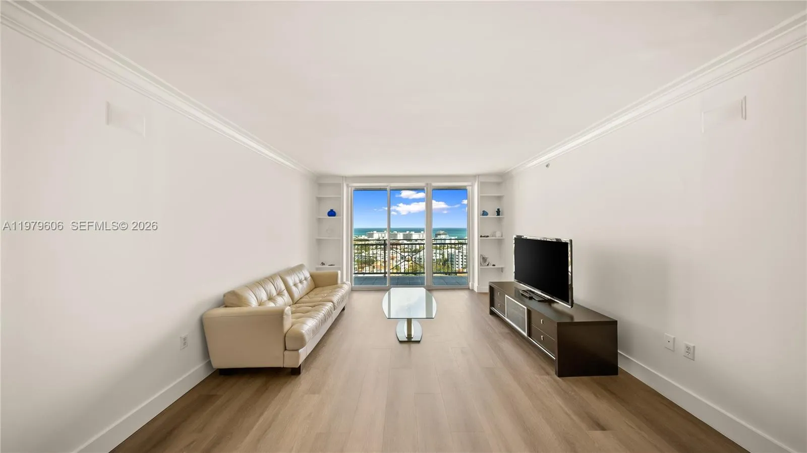 90 Alton Rd 1903, Miami Beach, Florida 33139, Miami Beach, Florida 33139, 2 Bedrooms Bedrooms, ,2 BathroomsBathrooms,Residential Lease,For Rent,90 Alton Rd 1903, Miami Beach, Florida 33139,A11979606