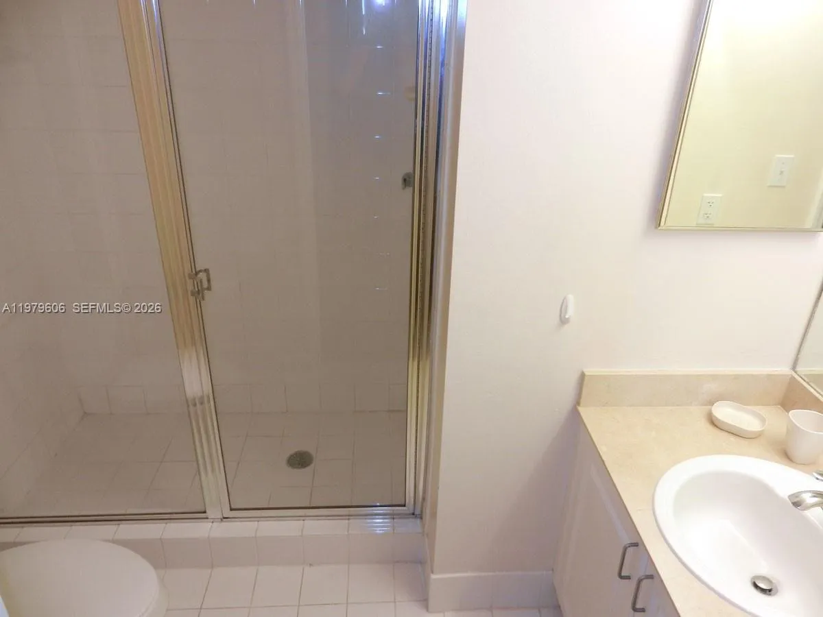 90 Alton Rd 1903, Miami Beach, Florida 33139, Miami Beach, Florida 33139, 2 Bedrooms Bedrooms, ,2 BathroomsBathrooms,Residential Lease,For Rent,90 Alton Rd 1903, Miami Beach, Florida 33139,A11979606