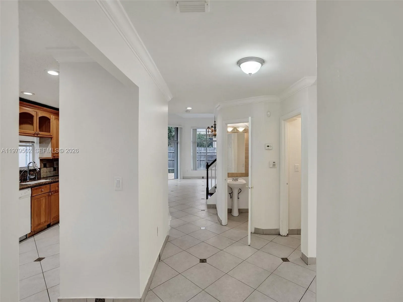 3745 Piccadilly St 114, Hollywood, Florida 33021, Hollywood, Florida 33021, 4 Bedrooms Bedrooms, ,2 BathroomsBathrooms,Residential Lease,For Rent,3745 Piccadilly St 114, Hollywood, Florida 33021,A11979502