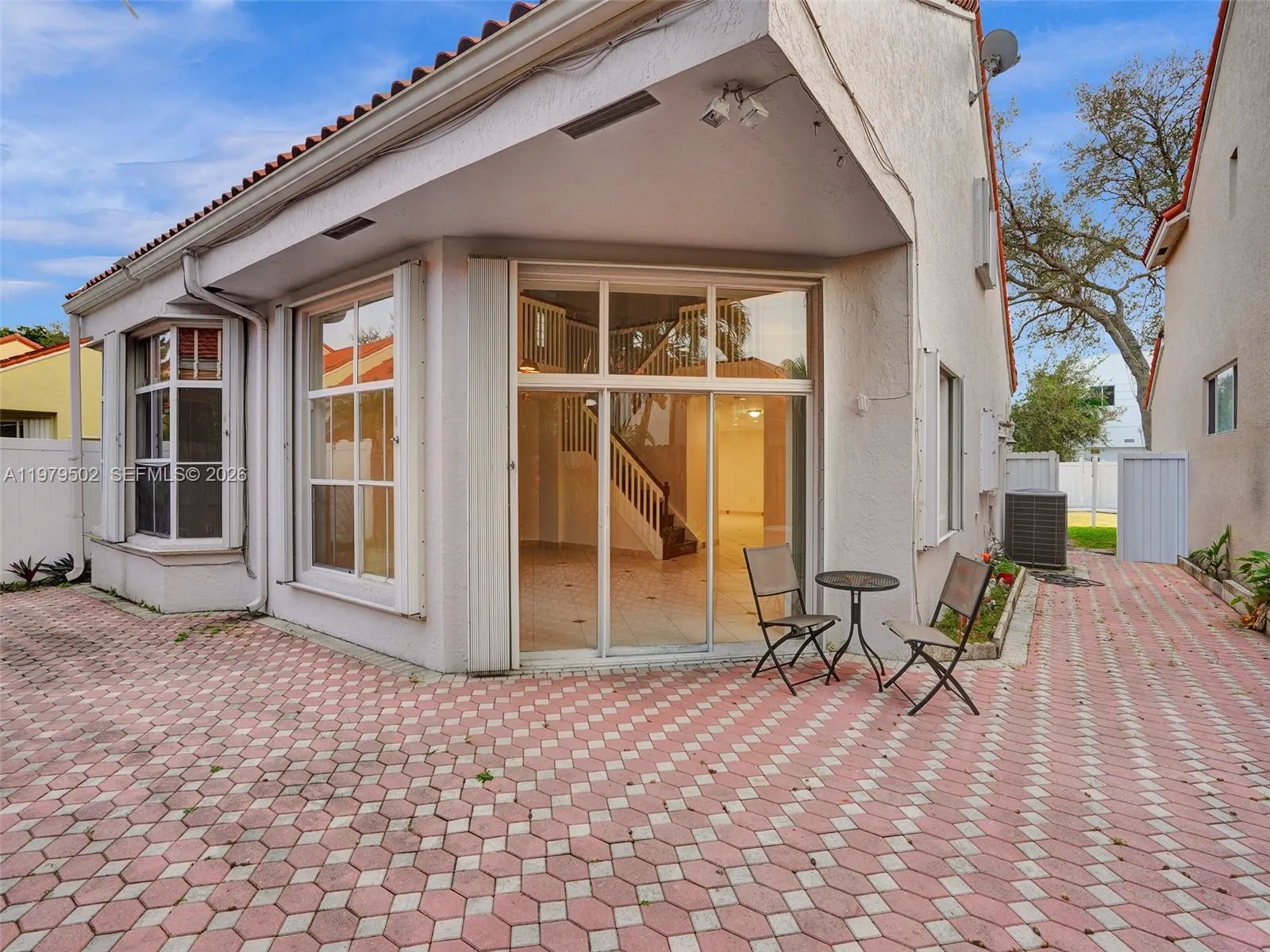 3745 Piccadilly St 114, Hollywood, Florida 33021, Hollywood, Florida 33021, 4 Bedrooms Bedrooms, ,2 BathroomsBathrooms,Residential Lease,For Rent,3745 Piccadilly St 114, Hollywood, Florida 33021,A11979502