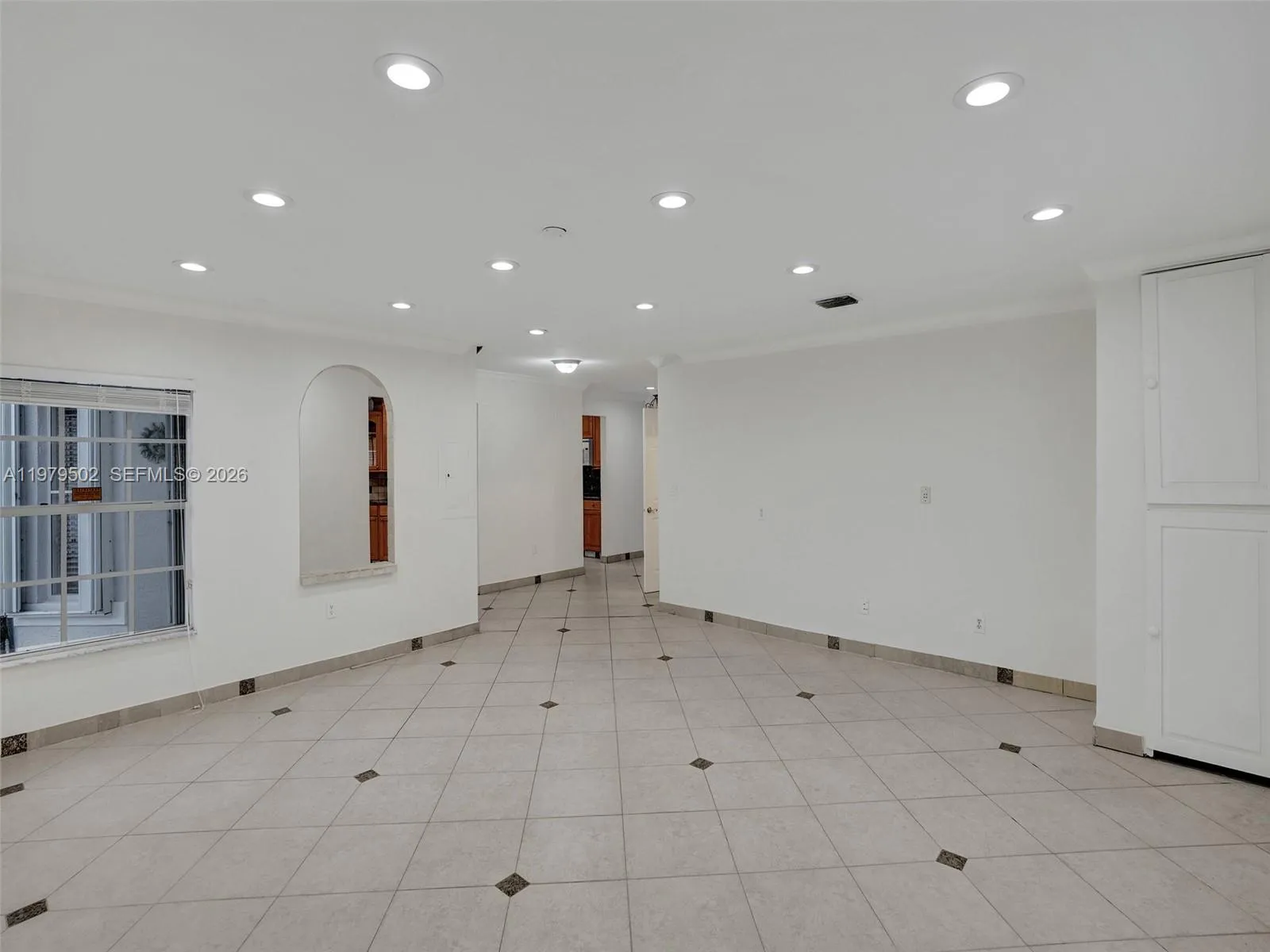 3745 Piccadilly St 114, Hollywood, Florida 33021, Hollywood, Florida 33021, 4 Bedrooms Bedrooms, ,2 BathroomsBathrooms,Residential Lease,For Rent,3745 Piccadilly St 114, Hollywood, Florida 33021,A11979502