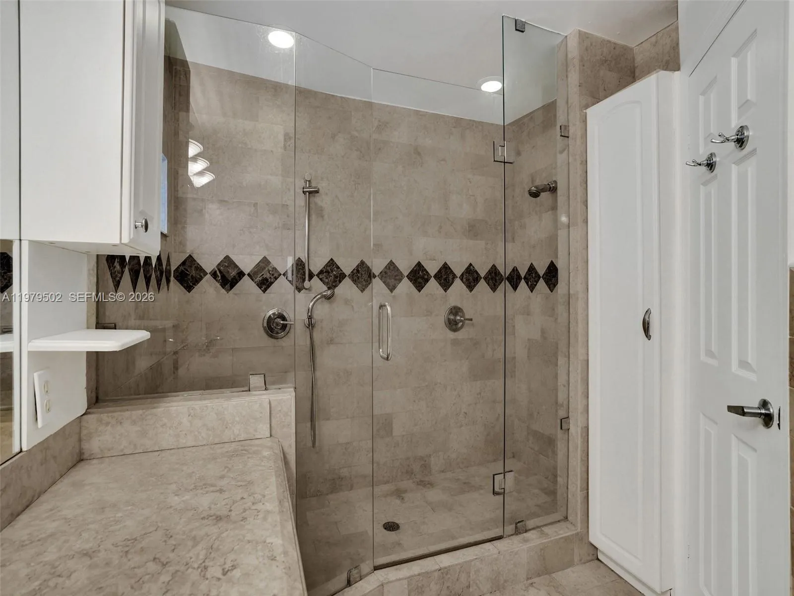 3745 Piccadilly St 114, Hollywood, Florida 33021, Hollywood, Florida 33021, 4 Bedrooms Bedrooms, ,2 BathroomsBathrooms,Residential Lease,For Rent,3745 Piccadilly St 114, Hollywood, Florida 33021,A11979502