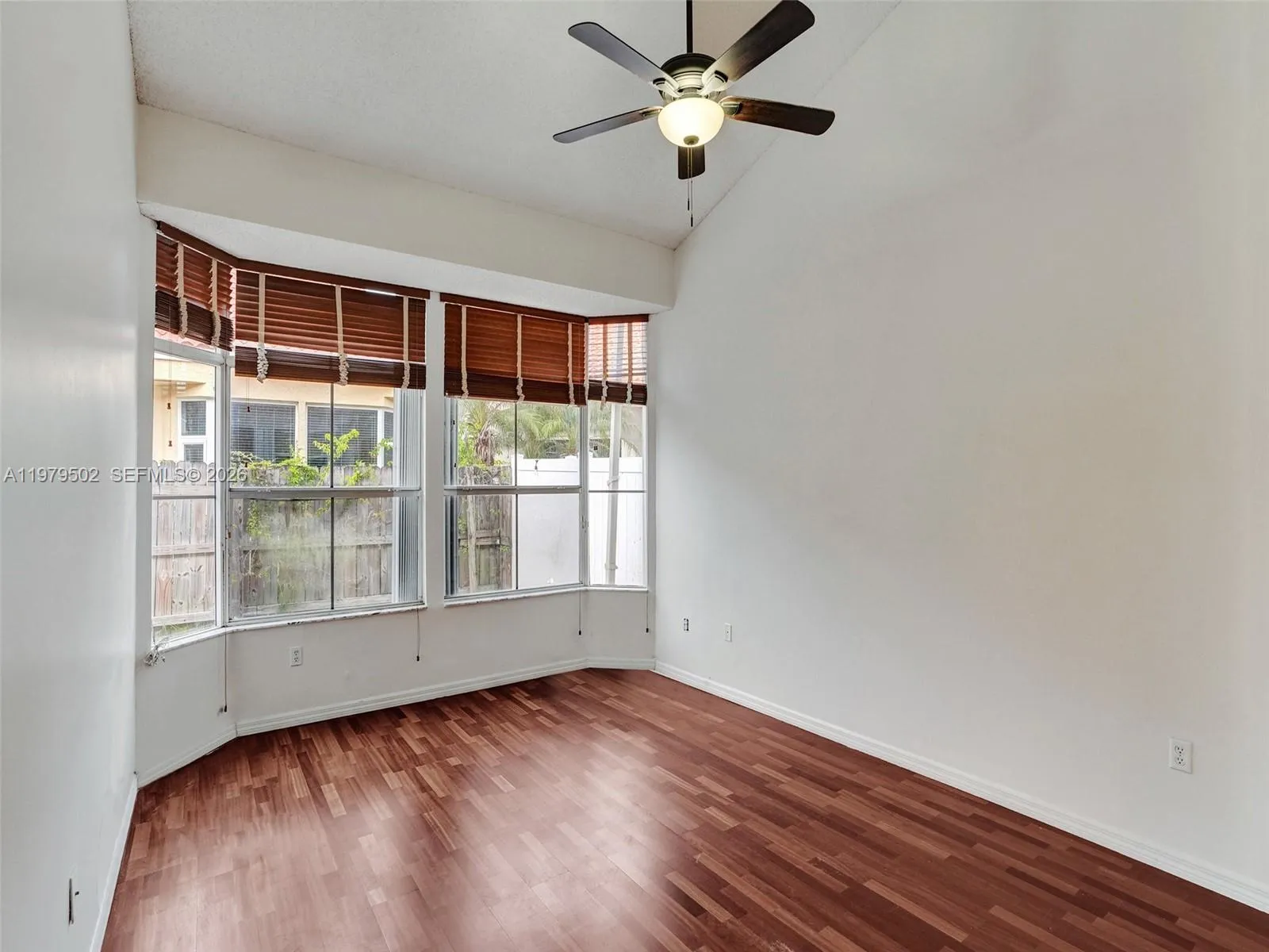 3745 Piccadilly St 114, Hollywood, Florida 33021, Hollywood, Florida 33021, 4 Bedrooms Bedrooms, ,2 BathroomsBathrooms,Residential Lease,For Rent,3745 Piccadilly St 114, Hollywood, Florida 33021,A11979502