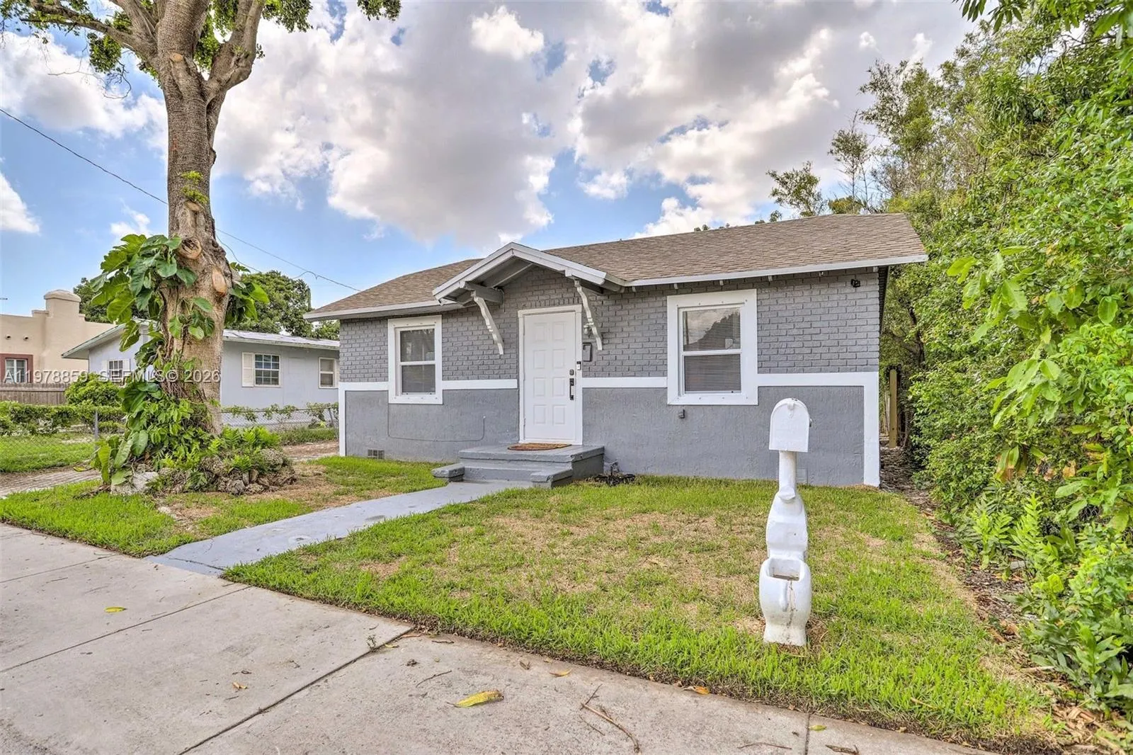 1920 Nw 47th St, Miami, Florida 33142, Miami, Florida 33142, 2 Bedrooms Bedrooms, ,1 BathroomBathrooms,Residential Lease,For Rent,1920 Nw 47th St, Miami, Florida 33142,A11978859